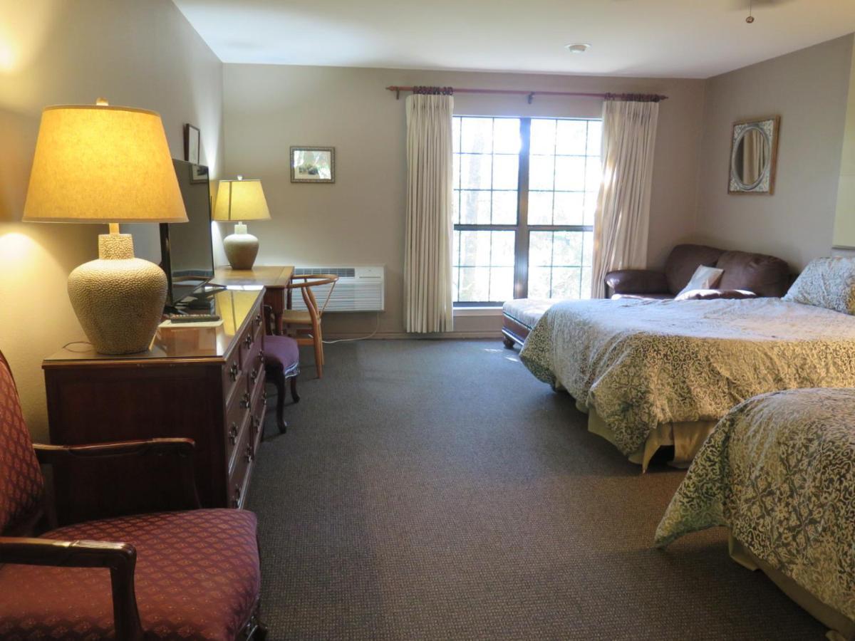 Wimberley Inn & Bar מראה חיצוני תמונה