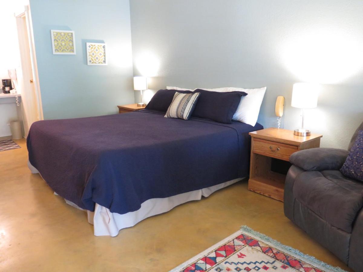 Wimberley Inn & Bar מראה חיצוני תמונה