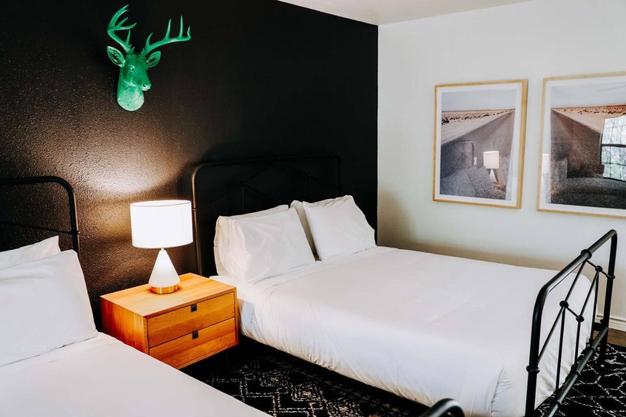Wimberley Inn & Bar מראה חיצוני תמונה