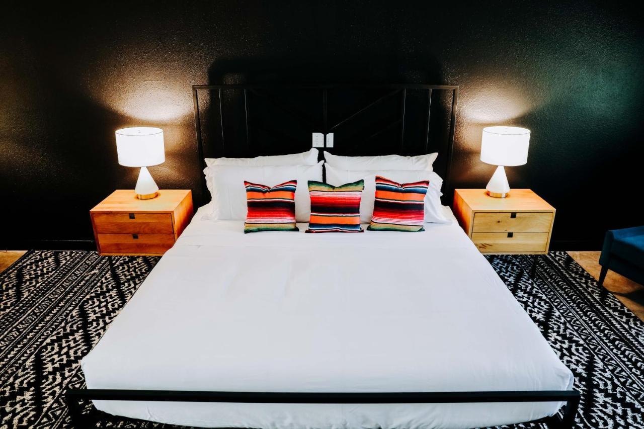 Wimberley Inn & Bar מראה חיצוני תמונה